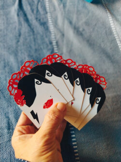 Tarjetas troqueladas Sol y Sombra Rock Band